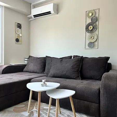 Apartman Breeze & Bliss I 1br With Parking Várna