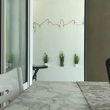 Breeze & Bliss I 1br With Parking Apartman